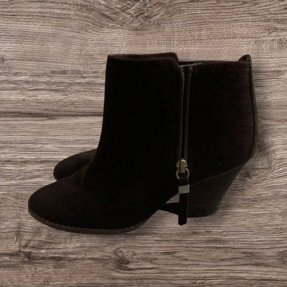 Dr. Scholl's Black Ankle Booties